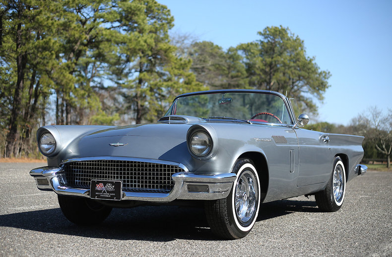 1957 Ford Thunderbird