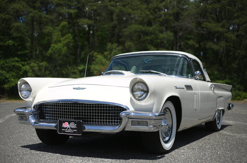 1957 Ford Thunderbird