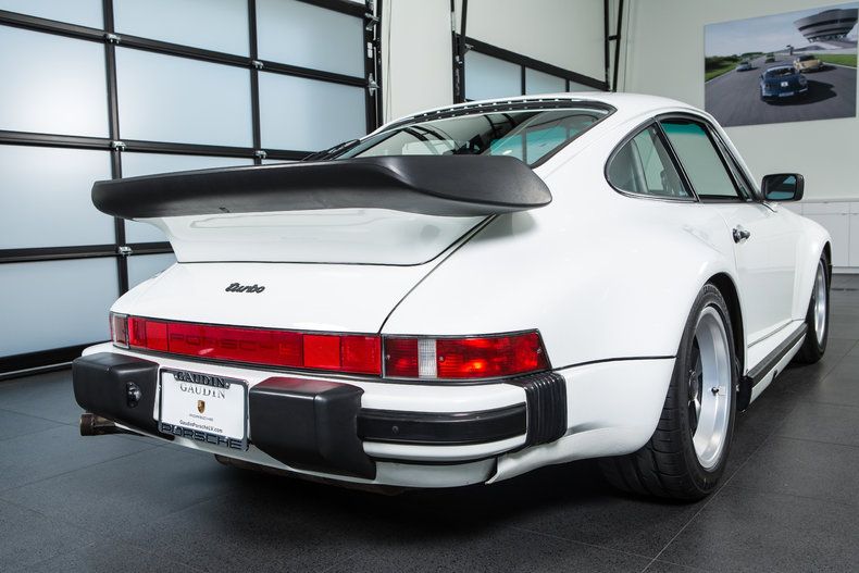 1989 Porsche 911 Turbo Slantnose