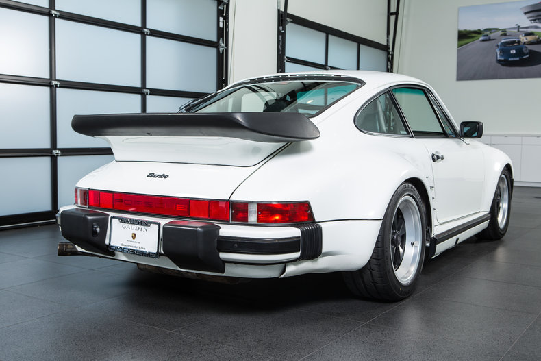 1989 Porsche 911 Turbo Slantnose