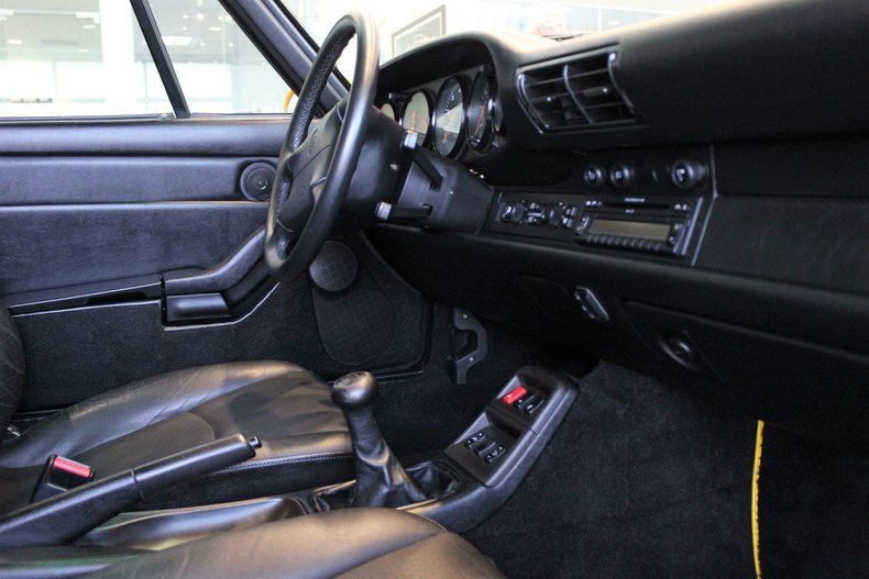1998 Porsche 911 Carrera Cab