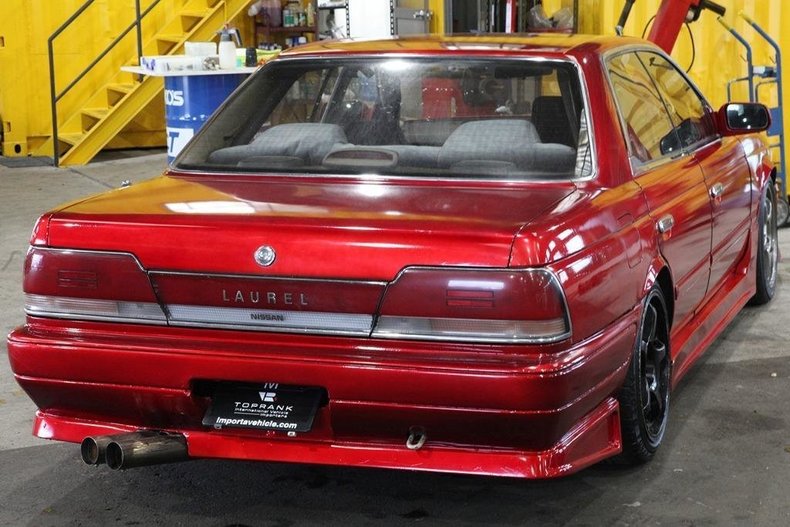 Nissan laurel medalist