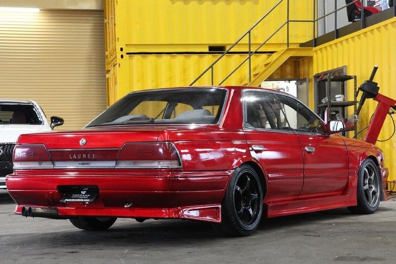 Nissan laurel medalist