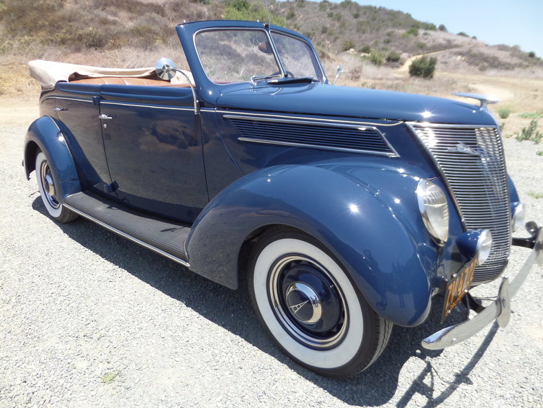 1937 Ford Phaeton