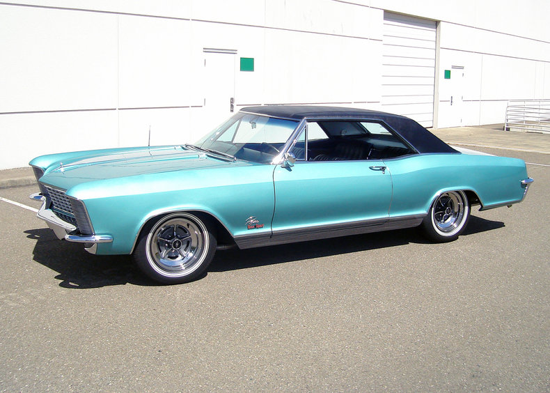 leake auction company vehicle