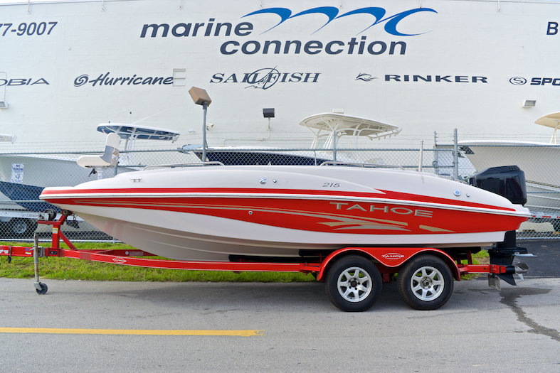 Used 2005 Tahoe 215 Deck Boat boat for sale in Miami, FL