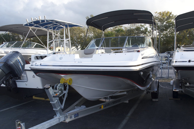 New 2015 Hurricane SunDeck SD 187 OB boat for sale in West Palm Beach, FL