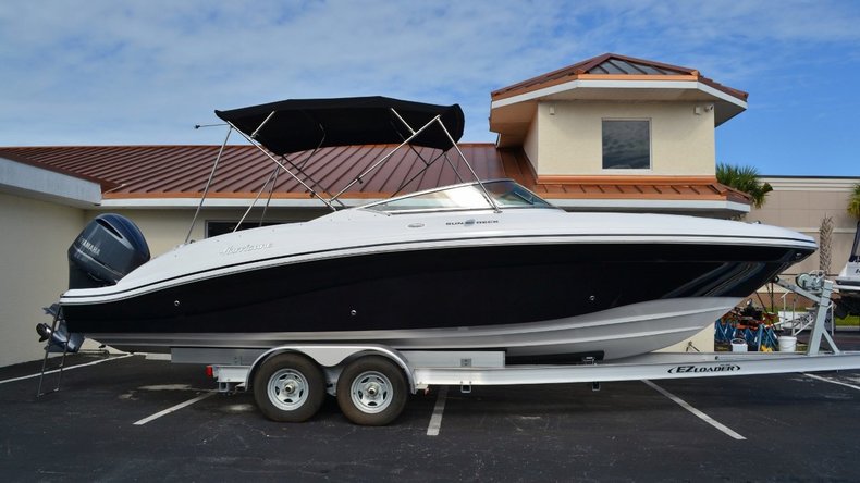 New 2015 Hurricane SunDeck SD 2690 OB boat for sale in West Palm Beach, FL