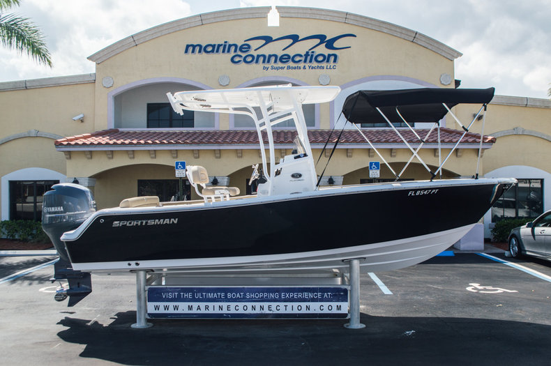 Used 2014 Sportsman Heritage 211 Center Console boat for sale in West Palm Beach, FL