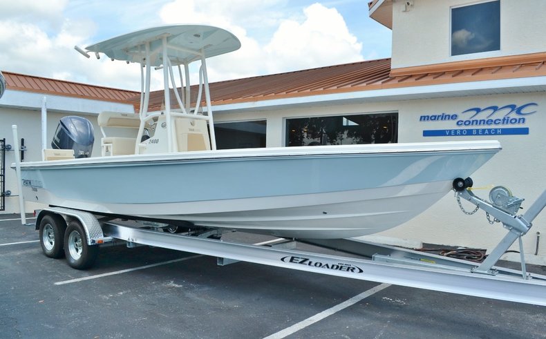 New 2015 Pathfinder 2400 TRS Bay Boat boat for sale in Vero Beach, FL