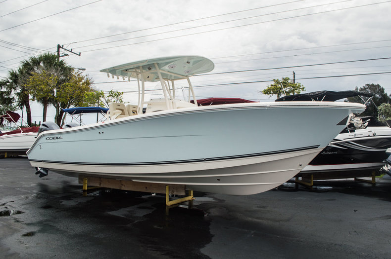 2015 Cobia 277 Center Console boat for sale in West Palm Beach, FL