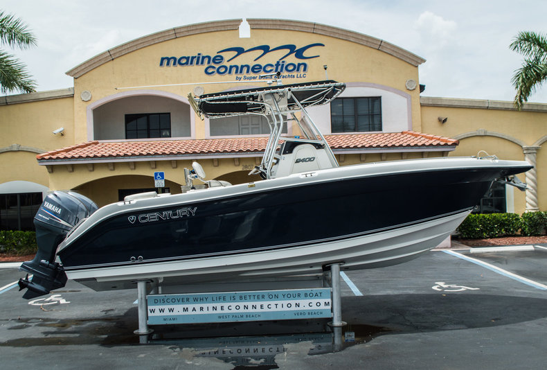 Used 2006 Century 2400 Center Console boat for sale in West Palm Beach, FL