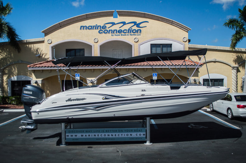 Used 2006 Hurricane SunDeck SD 237 OB boat for sale in West Palm Beach, FL