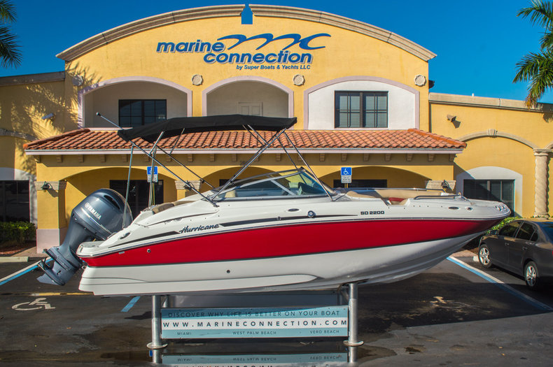 New 2016 Hurricane SunDeck SD 2200 OB boat for sale in West Palm Beach, FL