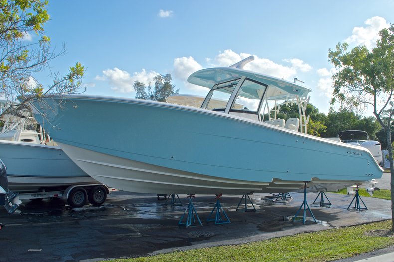 New 2016 Cobia 344 Center Console boat for sale in Vero Beach, FL