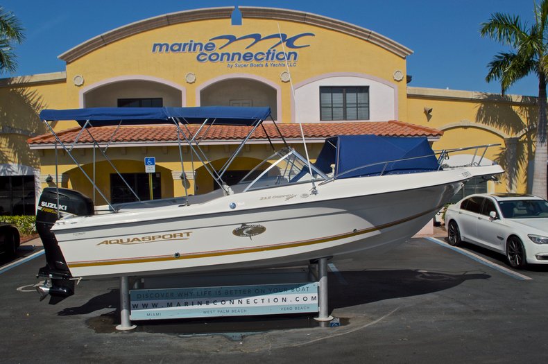 Used 2000 Aquasport 215 Osprey Sport DC boat for sale in West Palm Beach, FL