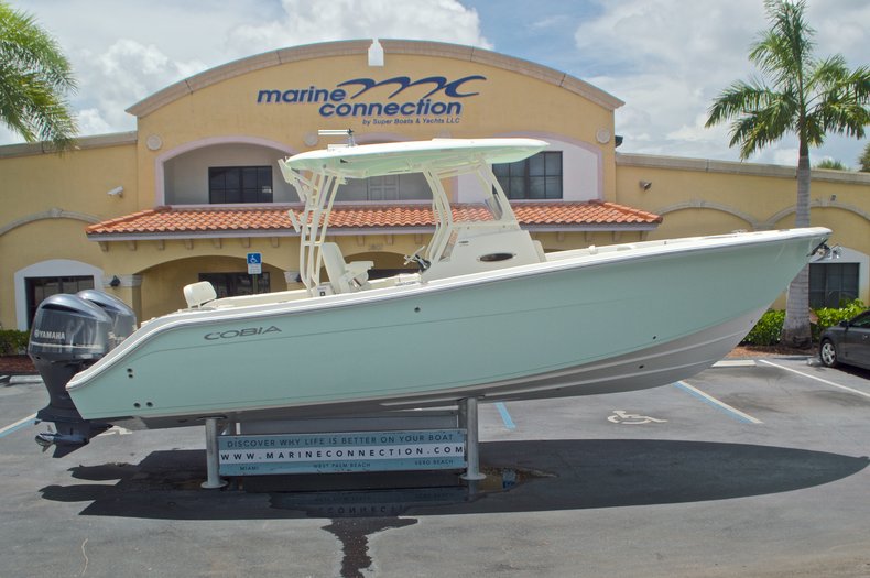 New 2017 Cobia 296 Center Console boat for sale in Miami, FL