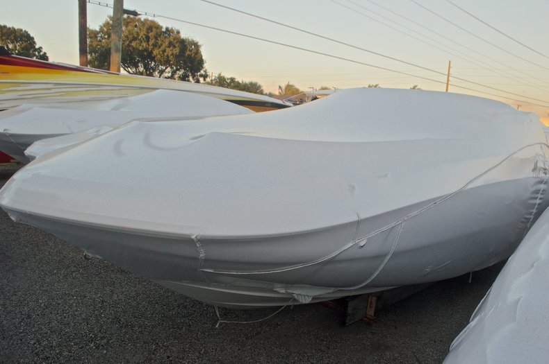 New 2017 Hurricane SunDeck SD 2400 OB boat for sale in Vero Beach, FL