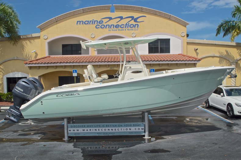 New 2017 Cobia 261 Center Console boat for sale in Miami, FL