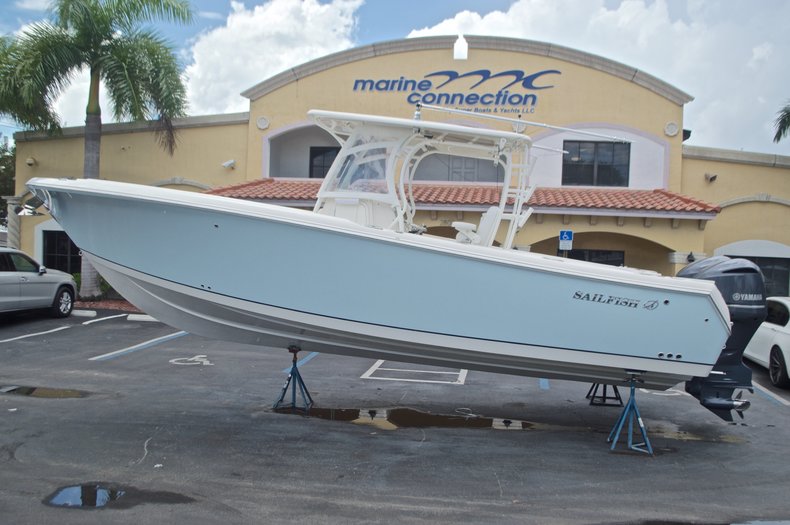 Used 2015 Sailfish 320 CC Center Console boat for sale in West Palm Beach, FL