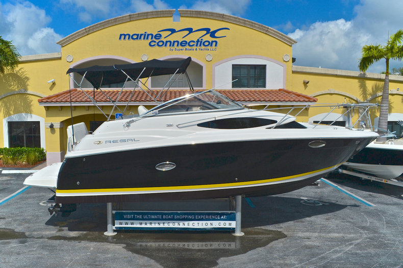 Used 2008 Regal 2565 Window Express boat for sale in West Palm Beach, FL