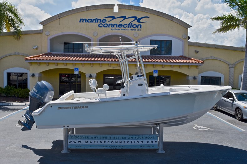 Used 2014 Sportsman Heritage 211 Center Console boat for sale in West Palm Beach, FL