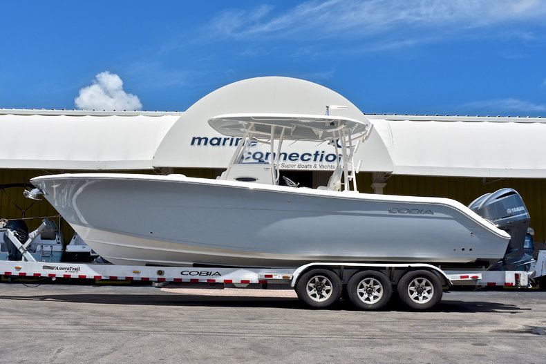 New 2018 Cobia 301 CC Center Console boat for sale in West Palm Beach, FL