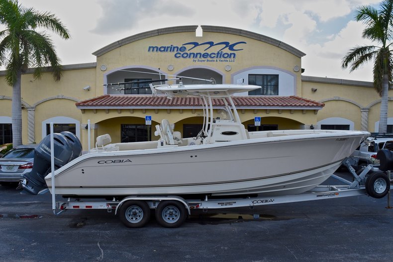Used 2015 Cobia 277 Center Console boat for sale in West Palm Beach, FL