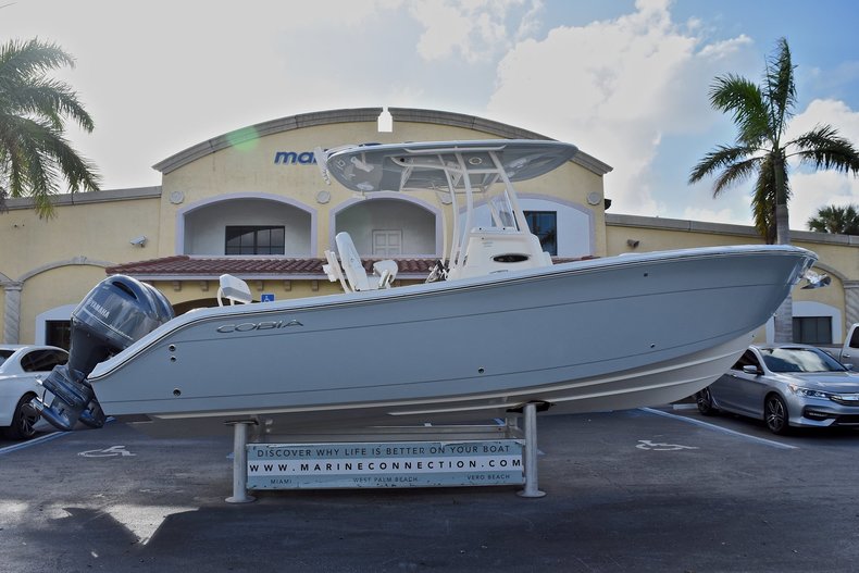 New 2018 Cobia 261 Center Console boat for sale in Miami, FL