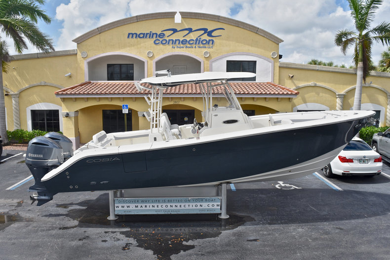 New 2018 Cobia 301 CC Center Console boat for sale in West Palm Beach, FL