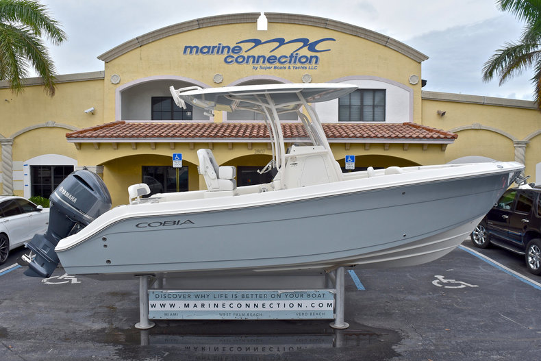 New 2018 Cobia 237 Center Console boat for sale in Miami, FL