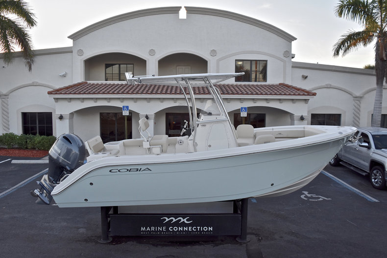 New 2018 Cobia 220 Center Console boat for sale in West Palm Beach, FL