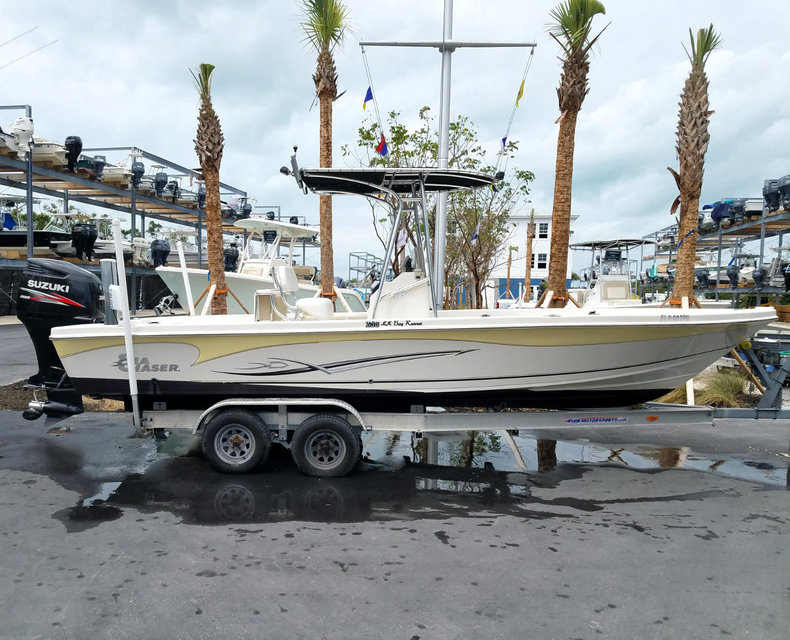 Used 2013 Sea Chaser 25 LX Bayrunner boat for sale in Islamorada, FL