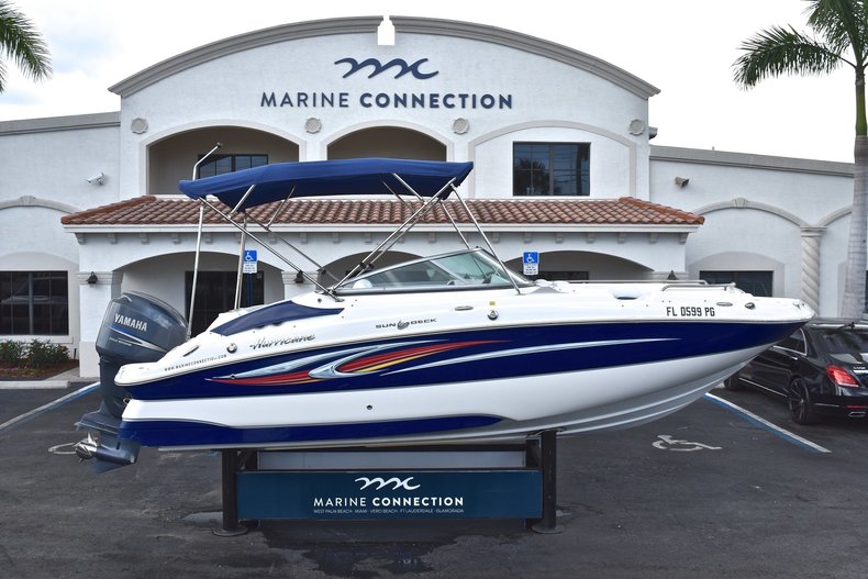 Used 2010 Hurricane SunDeck SD 2200 OB boat for sale in West Palm Beach, FL