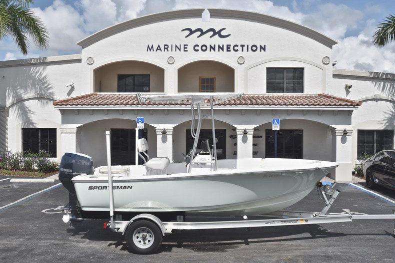 Used 2016 Sportsman 17 Island Reef boat for sale in West Palm Beach, FL