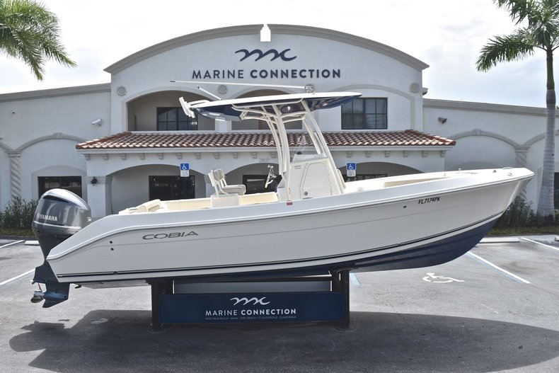 Used 2013 Cobia 256 Center Console boat for sale in West Palm Beach, FL