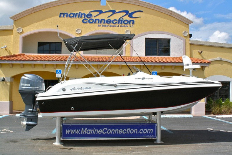 New 2014 Hurricane SunDeck Sport SS 188 OB boat for sale in Vero Beach, FL