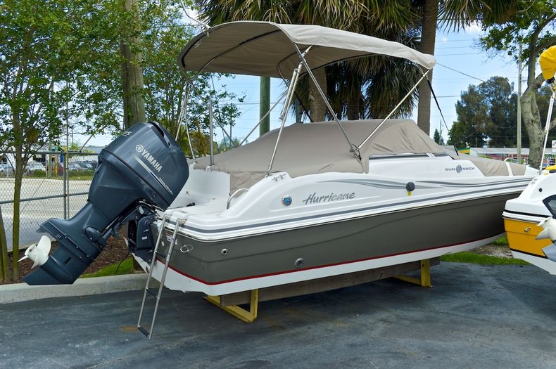 New 2014 Hurricane SunDeck SD 187 OB boat for sale in West Palm Beach, FL