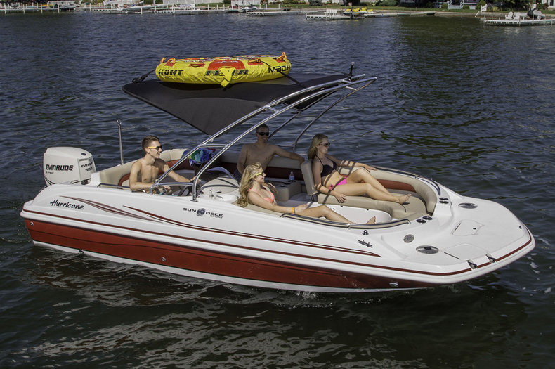 2015 Hurricane SunDeck Sport SS 201 OB boat for sale in West Palm Beach, FL