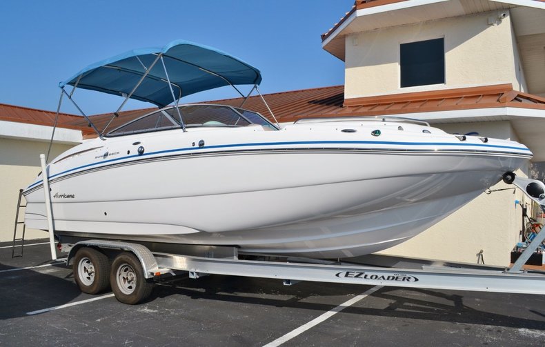 New 2014 Hurricane SunDeck SD 2400 OB boat for sale in Vero Beach, FL