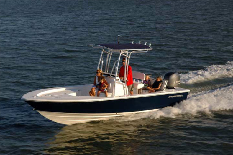 Used 2014 Sportsman Masters 227 Bay Boat boat for sale in Miami, FL