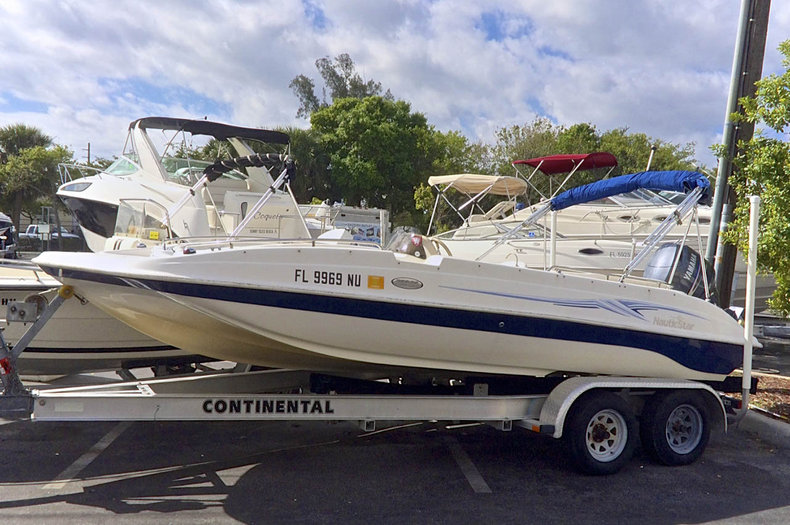 Used 2007 NauticStar 200SC Sport Deck boat for sale in West Palm Beach, FL
