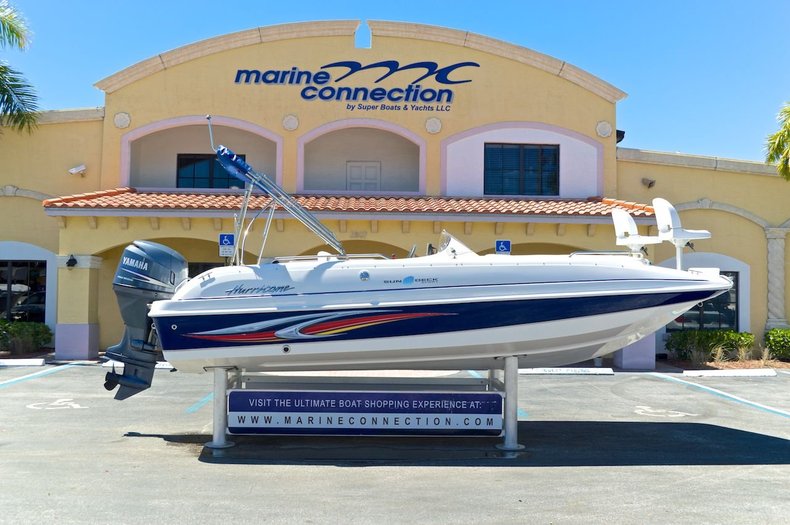 Used 2010 Hurricane SunDeck Sport SS 201 OB boat for sale in West Palm Beach, FL