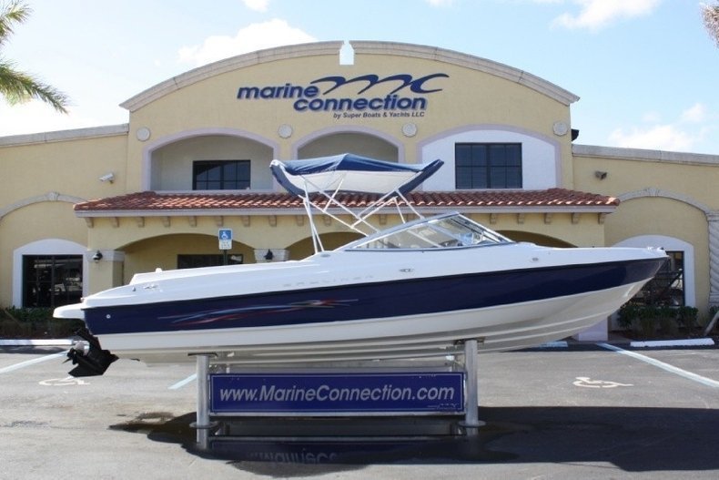 Used 2005 Bayliner 225 Bowrider boat for sale in West Palm Beach, FL