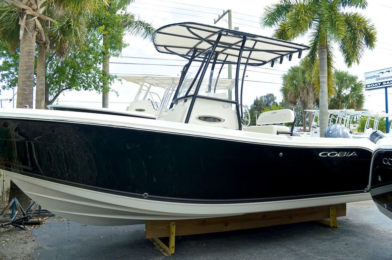 New 2014 Cobia 217 Center Console boat for sale in West Palm Beach, FL