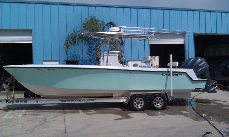 Used 2007 Contender 25 Center Console (28') boat for sale in West Palm Beach, FL