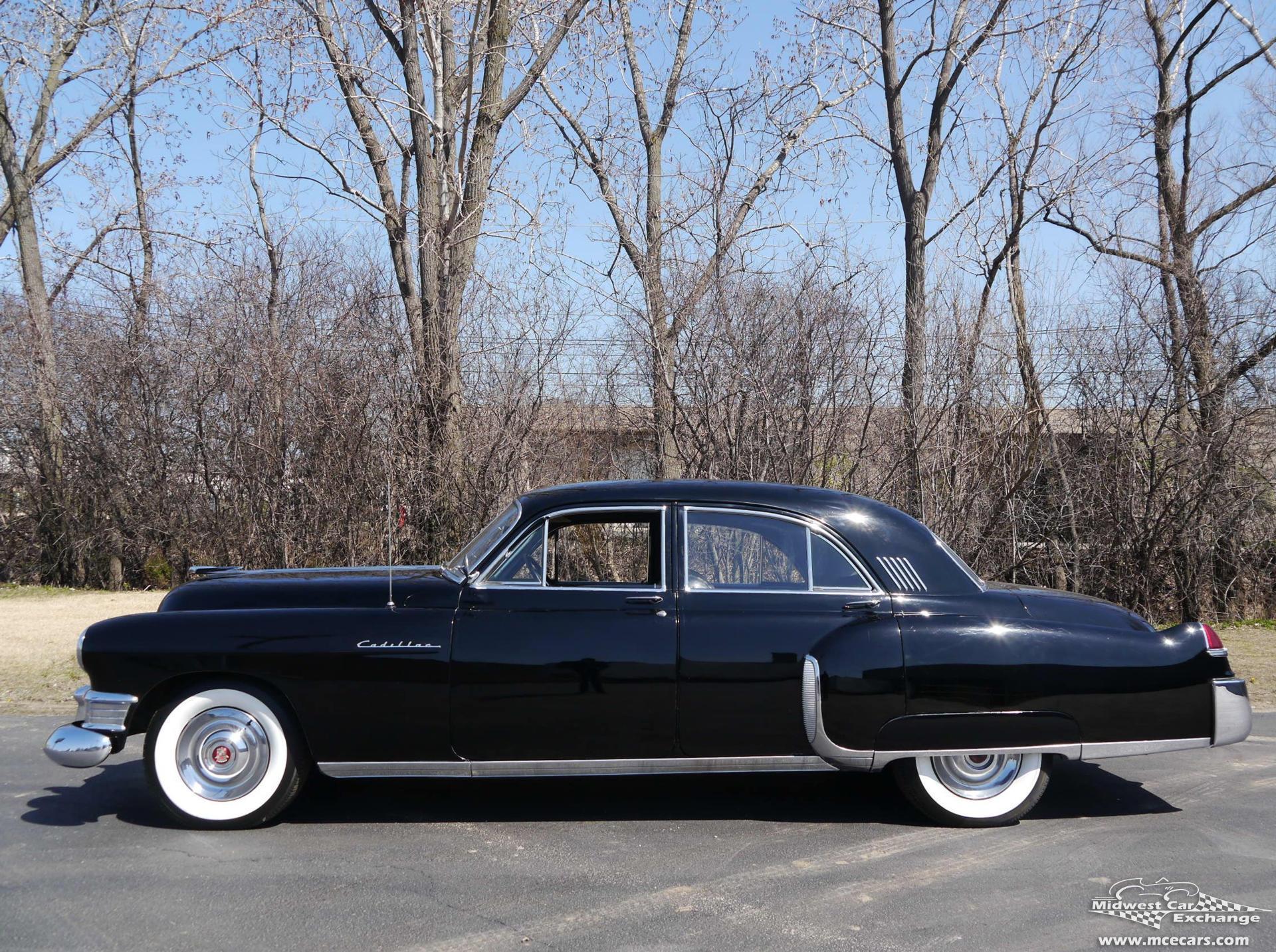 32537 cadillac201051