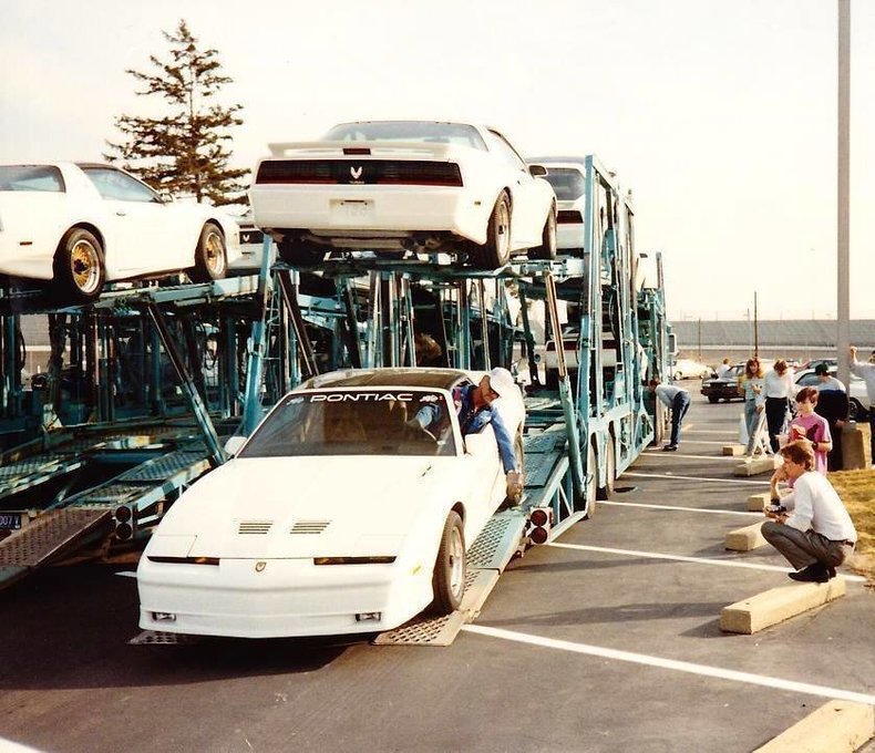 49681a9717999 low res 1989 pontiac trans am pace car 20th anniversary