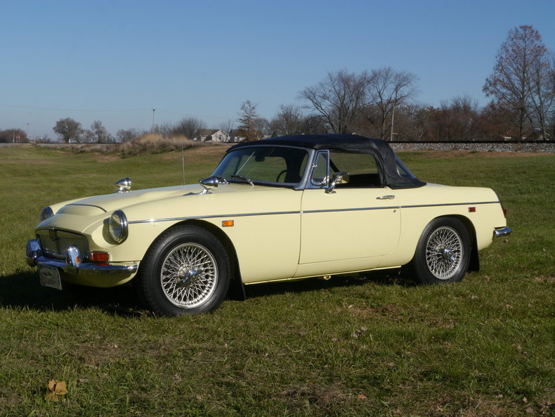 474076ce4d794 low res 1969 mg mgc