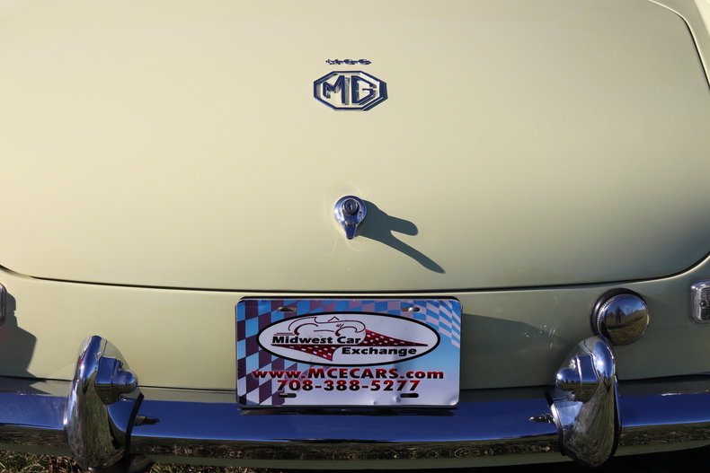 47423d7ddf525 low res 1969 mg mgc